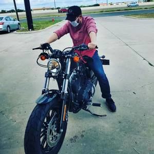 Meet your Posher, Carlo